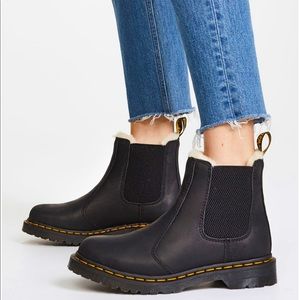 Doc Marten 2976 Sherpa Lined Chelsea Boot NWOB
